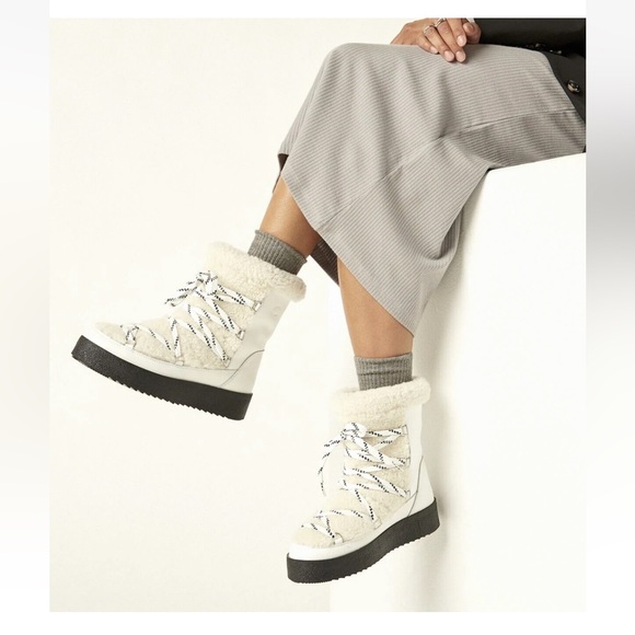 NWOT LA CANADIENNE ELOISE SHEARLING-LINED LEATHER SNOW WINTER BOOT WHITE Size 39 - Picture 2 of 12